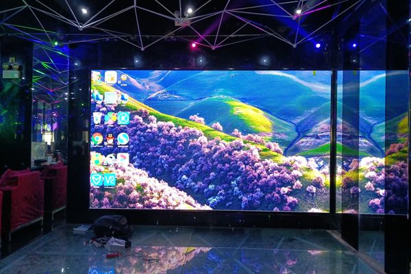 室內(nèi)LED顯示屏一般應(yīng)用在什么行業(yè)？
