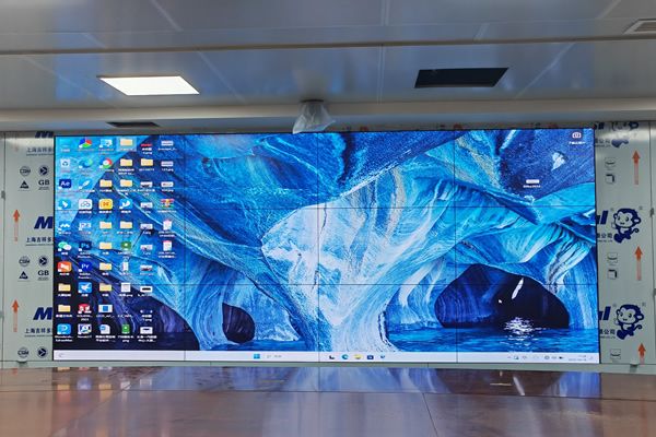 企業(yè)展廳使用液晶拼接屏好，還是LED顯示屏好？