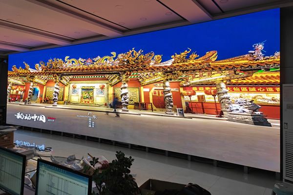 【展大局視野 創(chuàng)視覺(jué)盛宴】現(xiàn)代大屏幕顯示屏，引領(lǐng)視聽(tīng)新潮流！