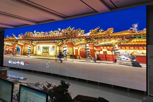 COB顯示屏和SMD顯示屏哪個好？